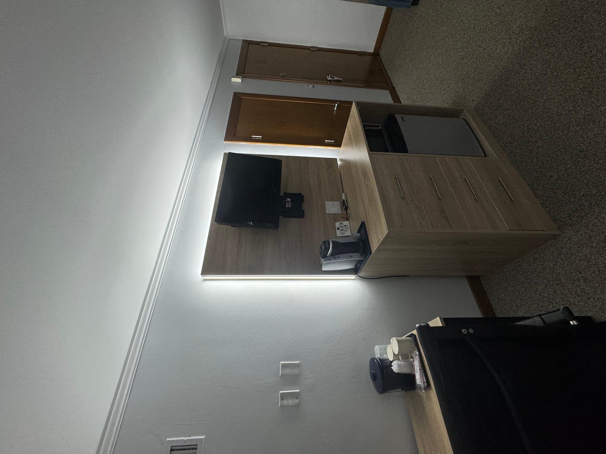 Towne Lyne Motel project image 8