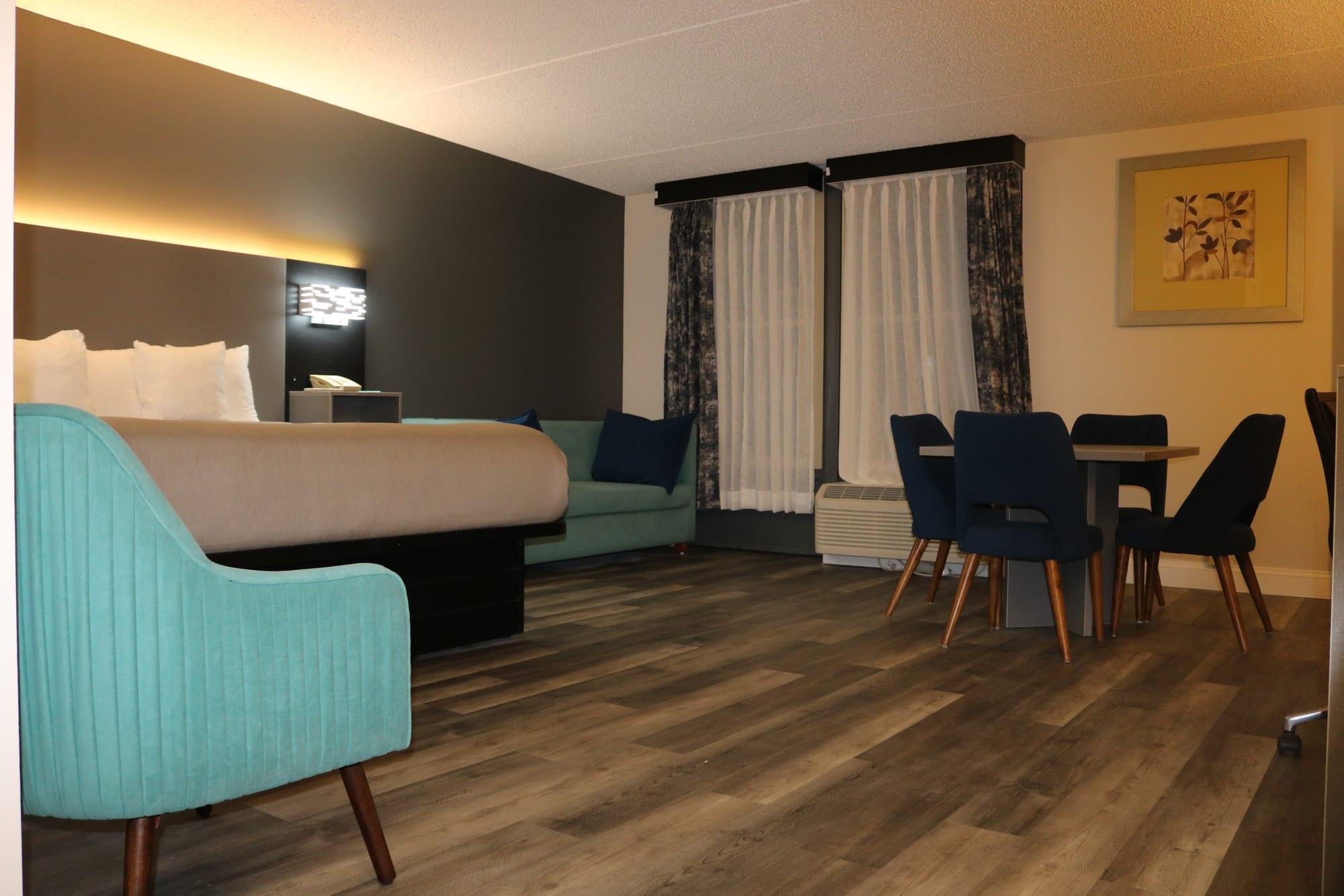 Quality Inn - Bangor, ME — custom hospitality furniture project by DMD Furnishing (photo 4)
