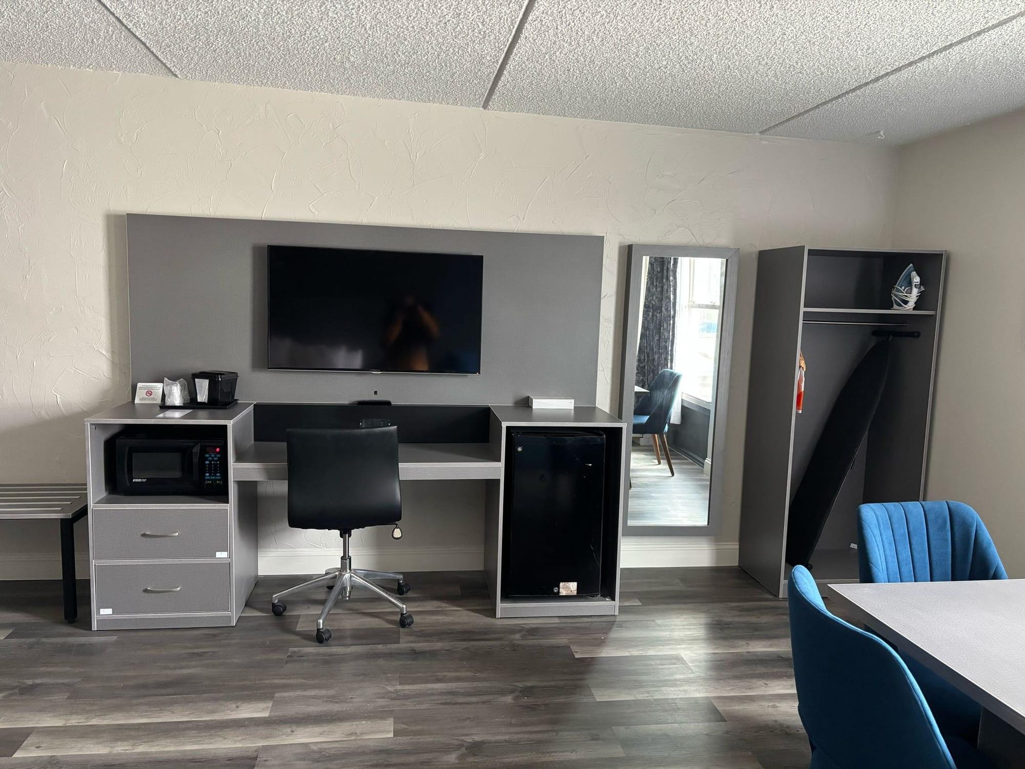 Quality Inn - Bangor, ME — custom hospitality furniture project by DMD Furnishing (photo 30)