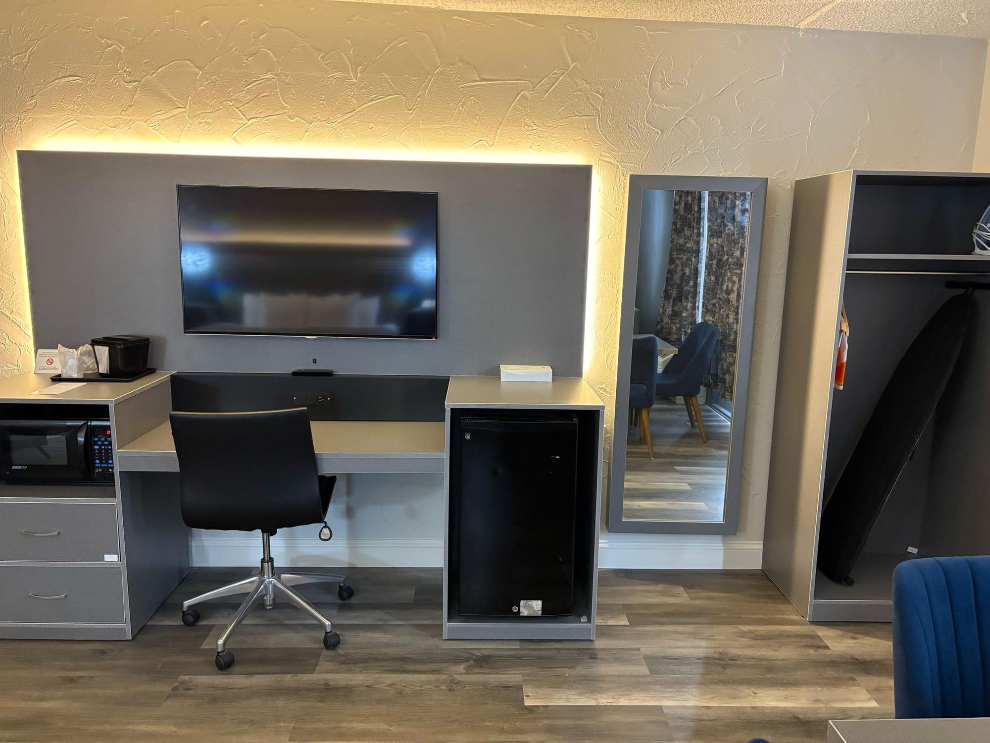 Quality Inn - Bangor, ME — custom hospitality furniture project by DMD Furnishing (photo 33)