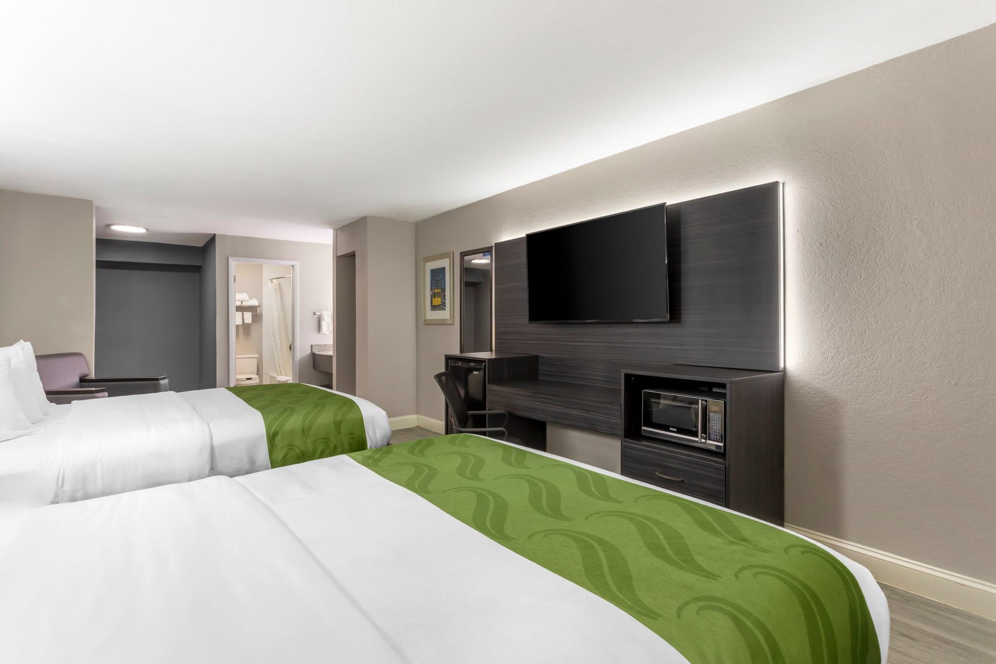 Quality Inn - Gainesville, FL — custom hospitality furniture project by DMD Furnishing (photo 15)