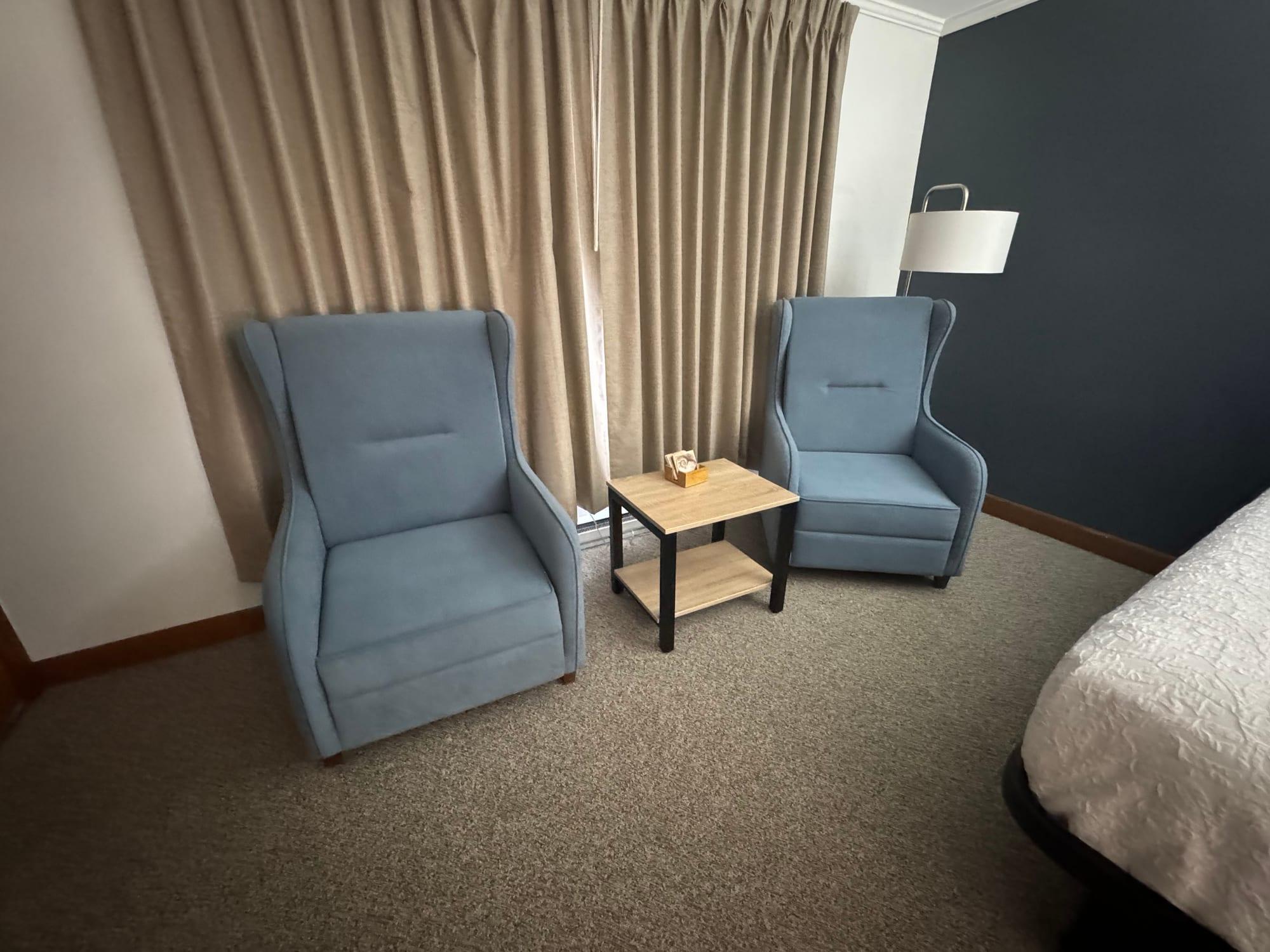 Towne Lyne Motel - Ogunquit, ME — custom hospitality furniture project by DMD Furnishing (photo 6)