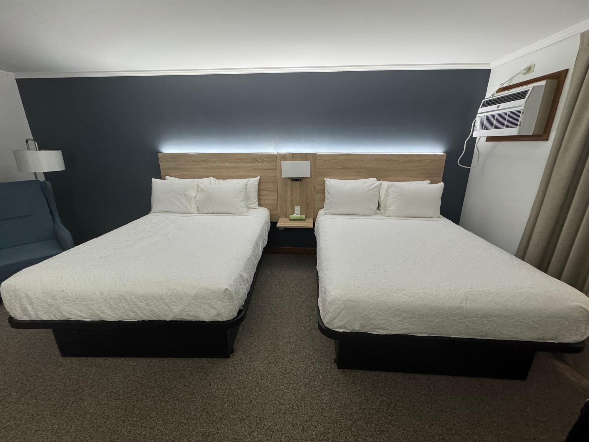 Towne Lyne Motel - Ogunquit, ME — custom hospitality furniture project by DMD Furnishing (photo 10)