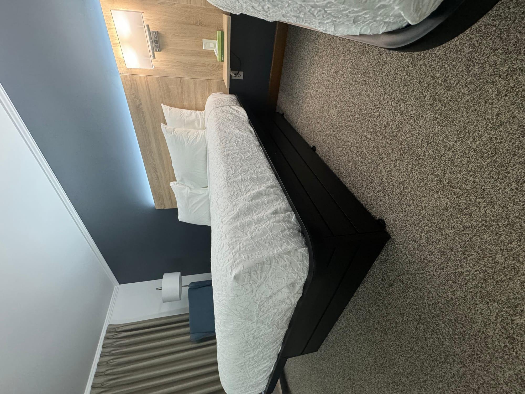 Towne Lyne Motel - Ogunquit, ME — custom hospitality furniture project by DMD Furnishing (photo 12)