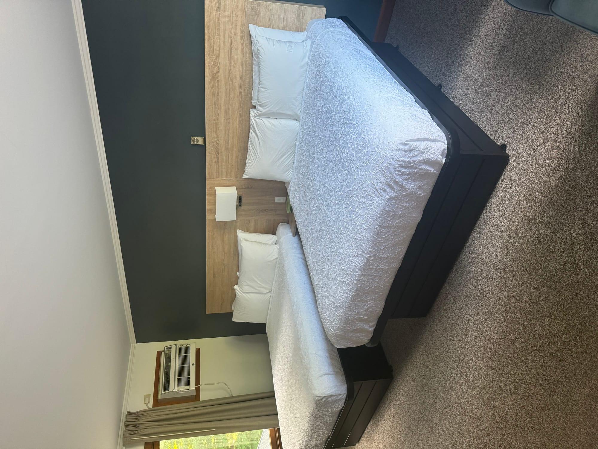 Towne Lyne Motel - Ogunquit, ME — custom hospitality furniture project by DMD Furnishing (photo 13)