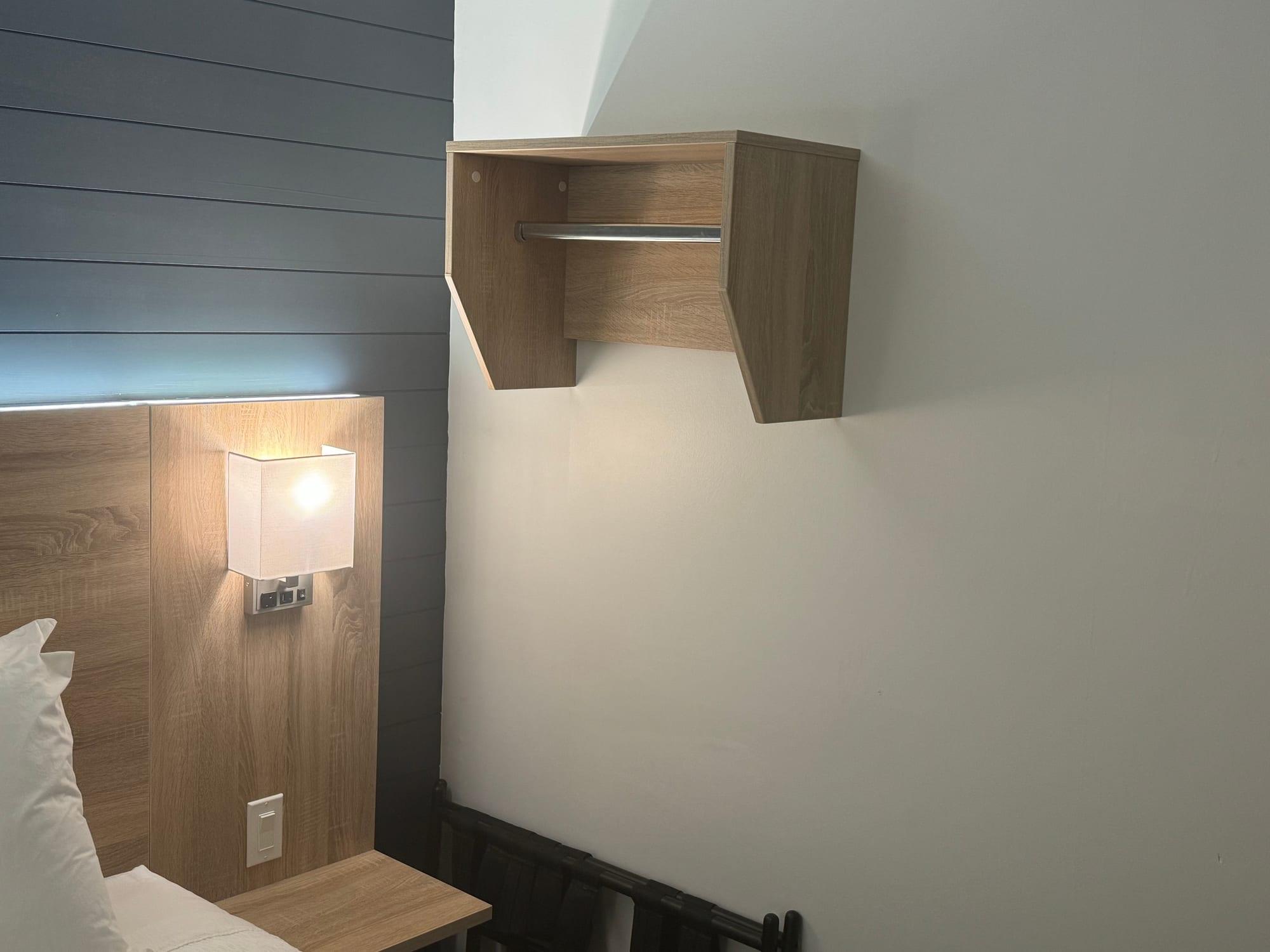 Towne Lyne Motel - Ogunquit, ME — custom hospitality furniture project by DMD Furnishing (photo 27)
