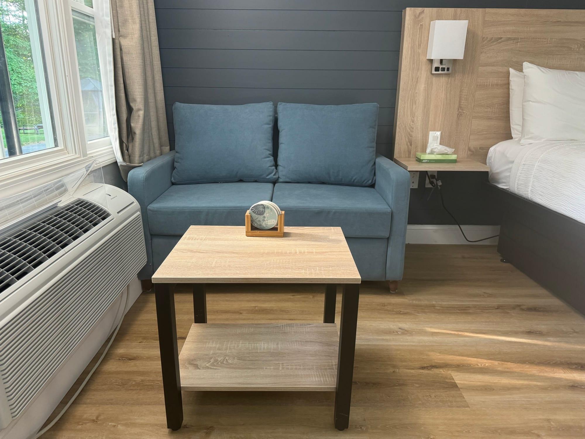 Towne Lyne Motel - Ogunquit, ME — custom hospitality furniture project by DMD Furnishing (photo 32)