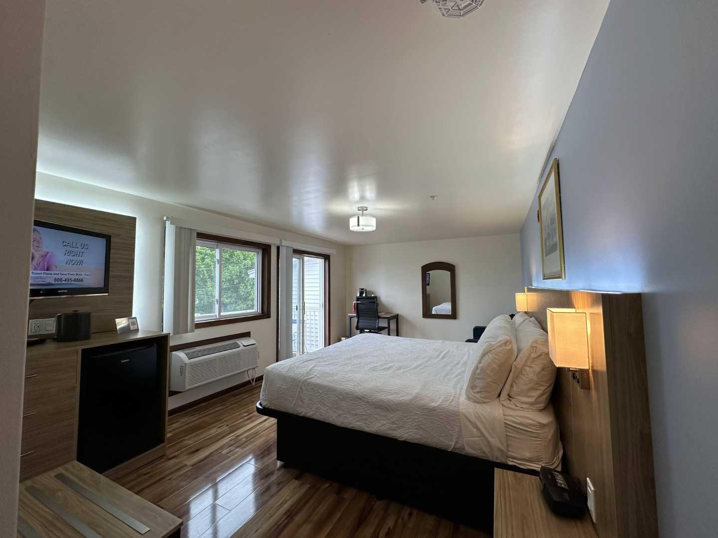 USA INN - Wells, ME — custom hospitality furniture project by DMD Furnishing (photo 4)